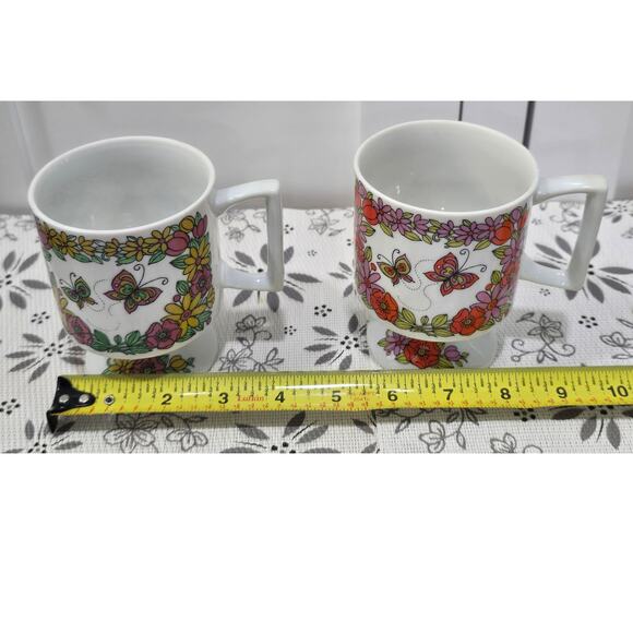 Vintage 1960s-70s Pedestal Mugs – Pair – Retro Butterfly & Floral Design - Picture 13 of 15